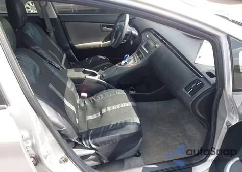 2013 Toyota Prius Five/Four/Three/Three Se/Two z USA, uszkodzony, nr VIN JTDKN3DU8D0337000